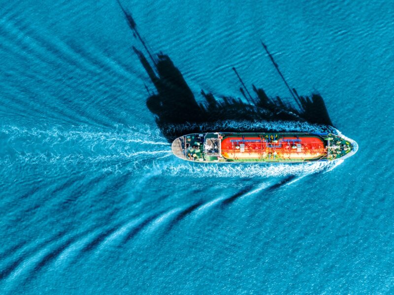 Покупці СПГ масово переорієнтовуються з Катару на США