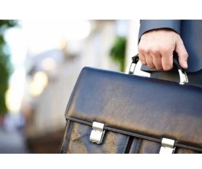 Вирок за «дружні зв’язки»: адвокат із Чернівців сплатить штраф за зловживання впливом у суді