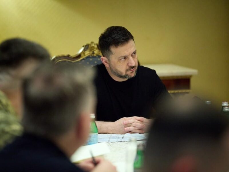 Зеленський зустрівся з військовими в Джидді