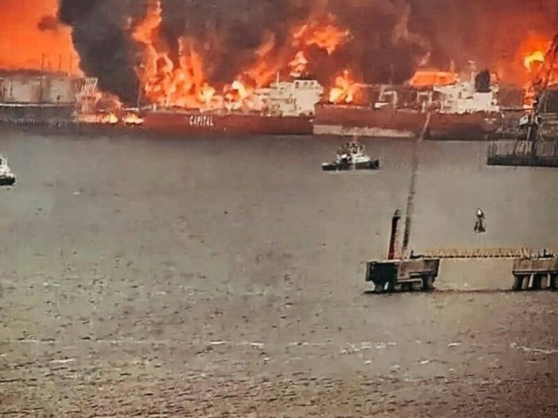 СюжетМасові бунти і пожежі. Ситуація в портах Росії