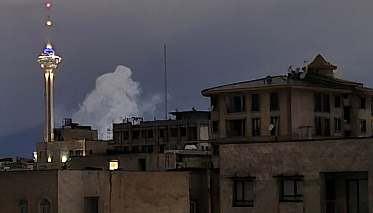 Ізраїль добиває військову промисловість Ірану