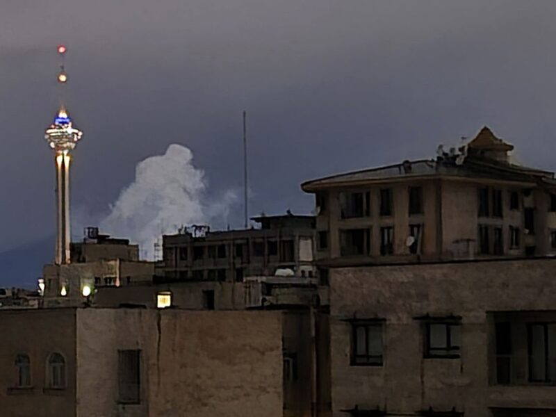 Ізраїль добиває військову промисловість Ірану