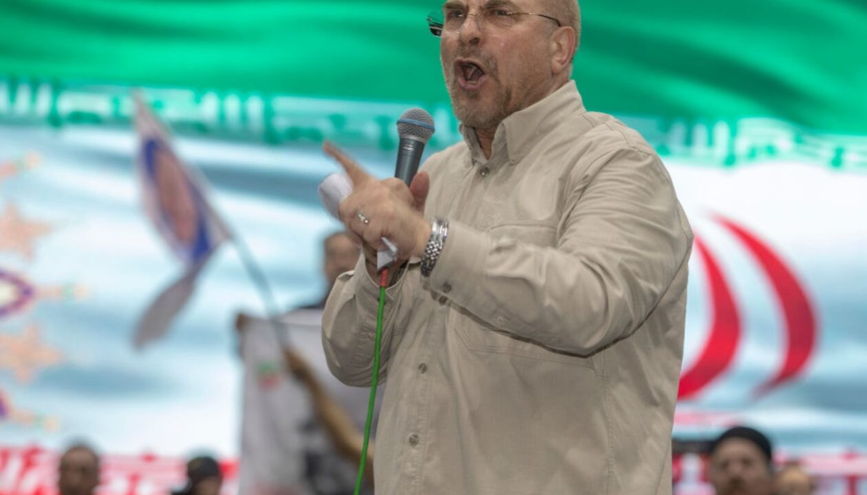 Іран пригрозив "спалити" американські війська