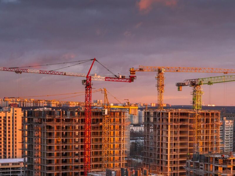 Цивільна економіка Росії прискорила падіння - аналітики