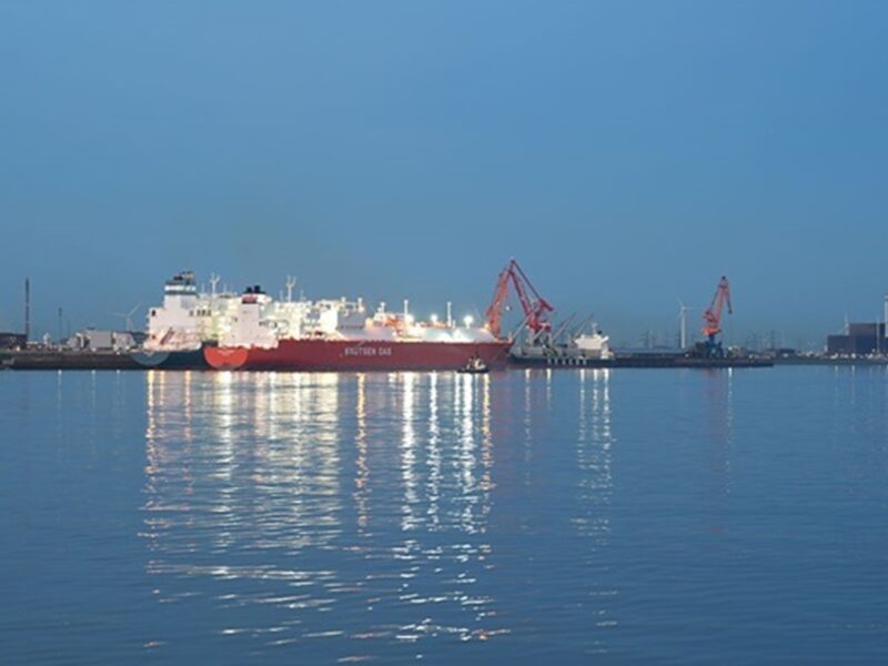 Китай збагачується на перепродажі газу з РФ - ЗМІ