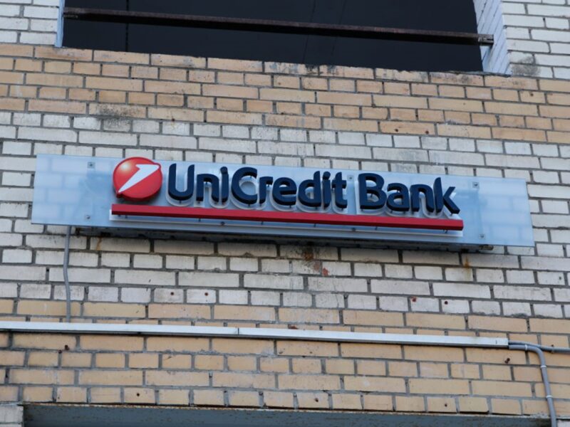 UniCredit ліквідує банк у Росії - ЗМІ