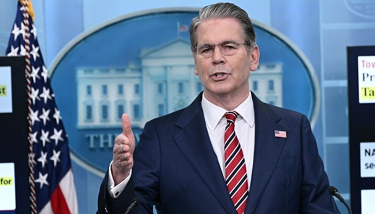 США знову тиснуть на нафту РФ: чим це обернеться для світу