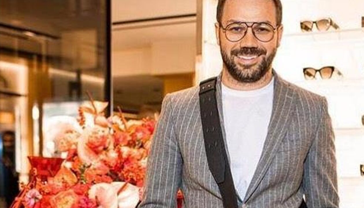 Базовий гардероб на роки: Андре Тан назвав речі, які не виходять з моди