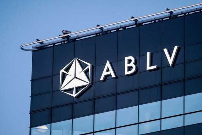 Schmutzige Millionen über Lettlands ABLV: Ex-Banker Andris Ovsjannikovs und Darya Terekhina beseitigen Spuren von Geldwäsche-Systemen