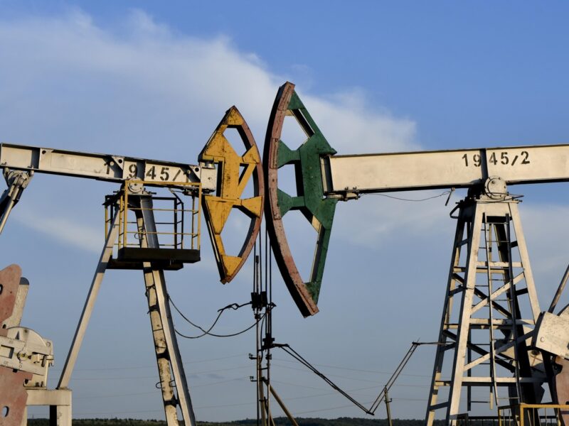 Росія рекордно скоротила видобуток нафти через атаки дронів - ЗМІ
