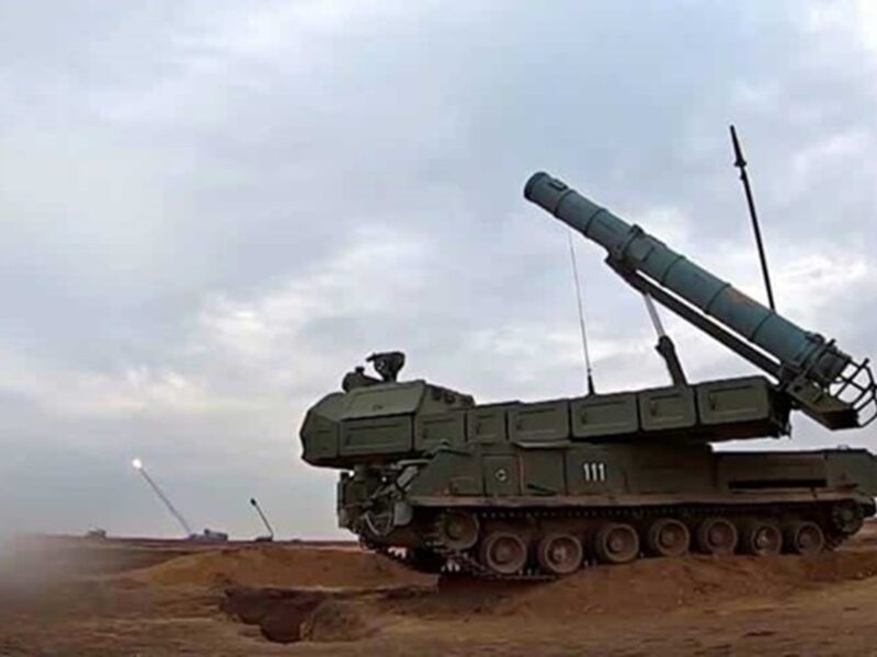 Українські дрони уразили ЗРК та склади росіян