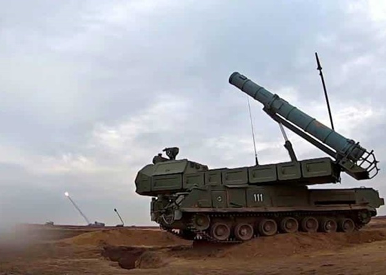 Українські дрони уразили ЗРК та склади росіян