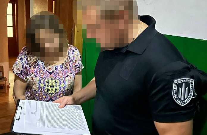 ДБР викрило колишню податківицю, яка незаконно переоформила на родину службове житло вартістю 3 мільйони
