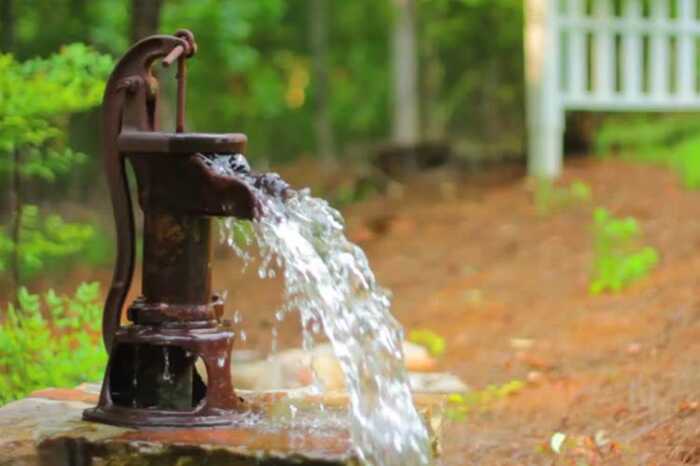 На Харківщині секретно розписали 1,7 мільярда на будівництво артезіанських свердловин на Лозівщині