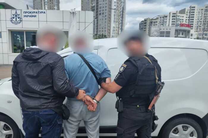 У Києві затримали чоловіка, який за $7 тисяч обіцяв допомогти з бронюванням від мобілізації