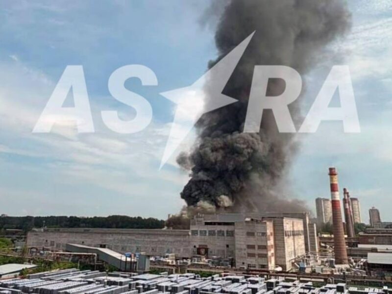 У Новосибірську палає склад оборонного заводу