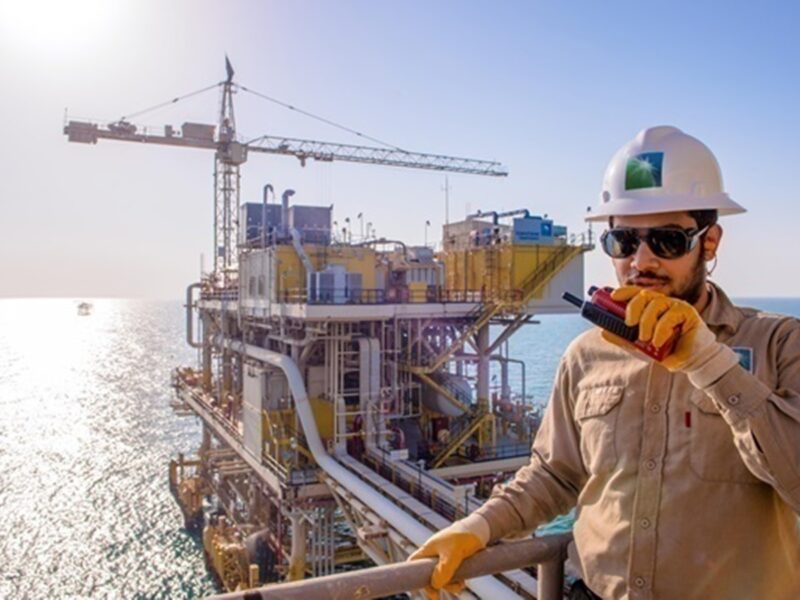 Саудити відновили навантаження нафти на супертанкери