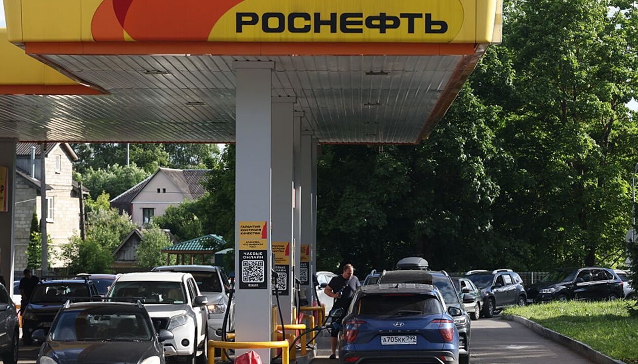 У Росії запроваджують нові ліміти на АЗС