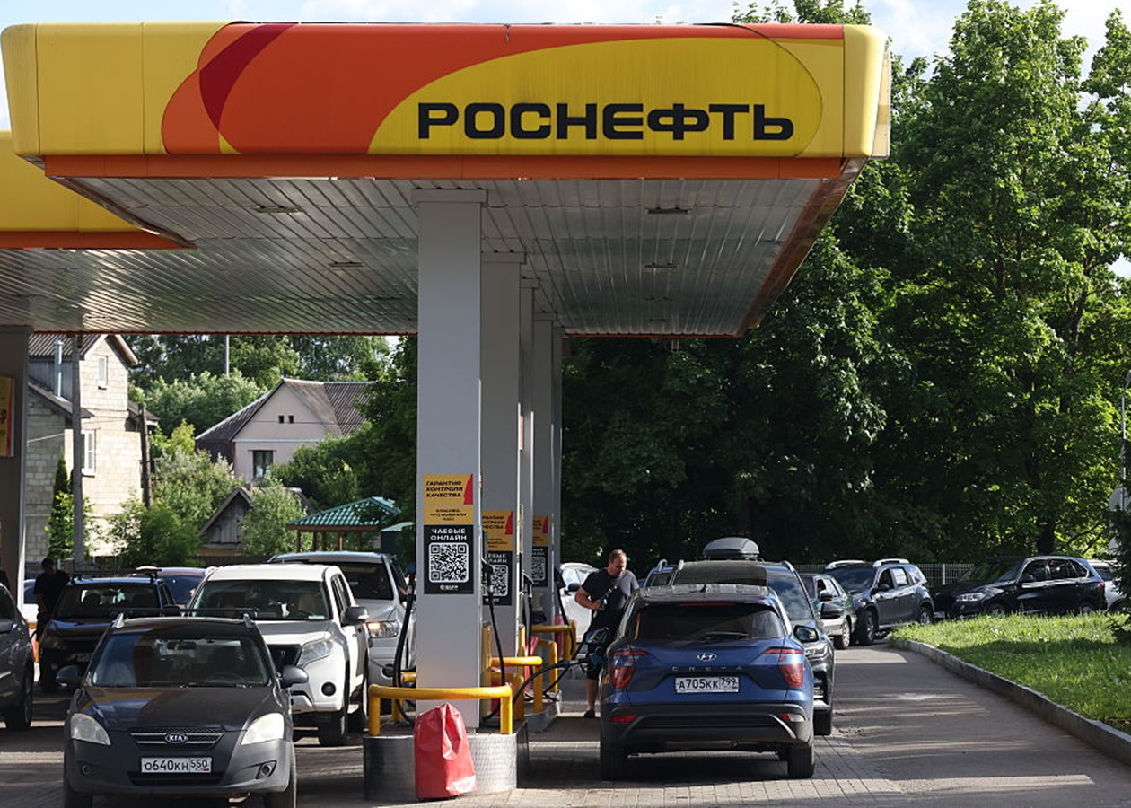 У Росії запроваджують нові ліміти на АЗС