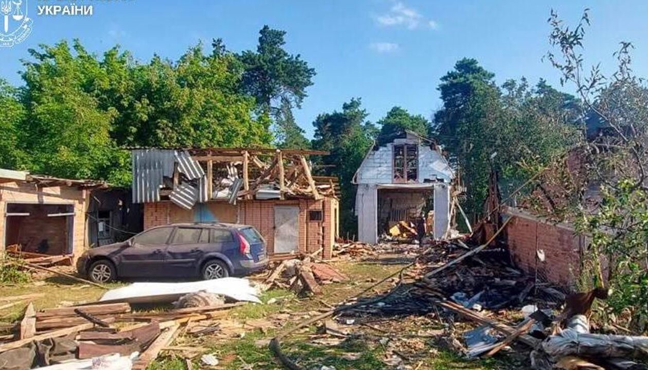 Росіяни вбили дроном дитину і трьох дорослих на Сумщині