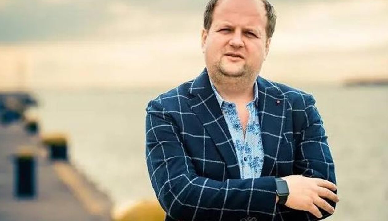 Віктор Бронюк різко розкритикував НМТ після того, як його доньці стало зле