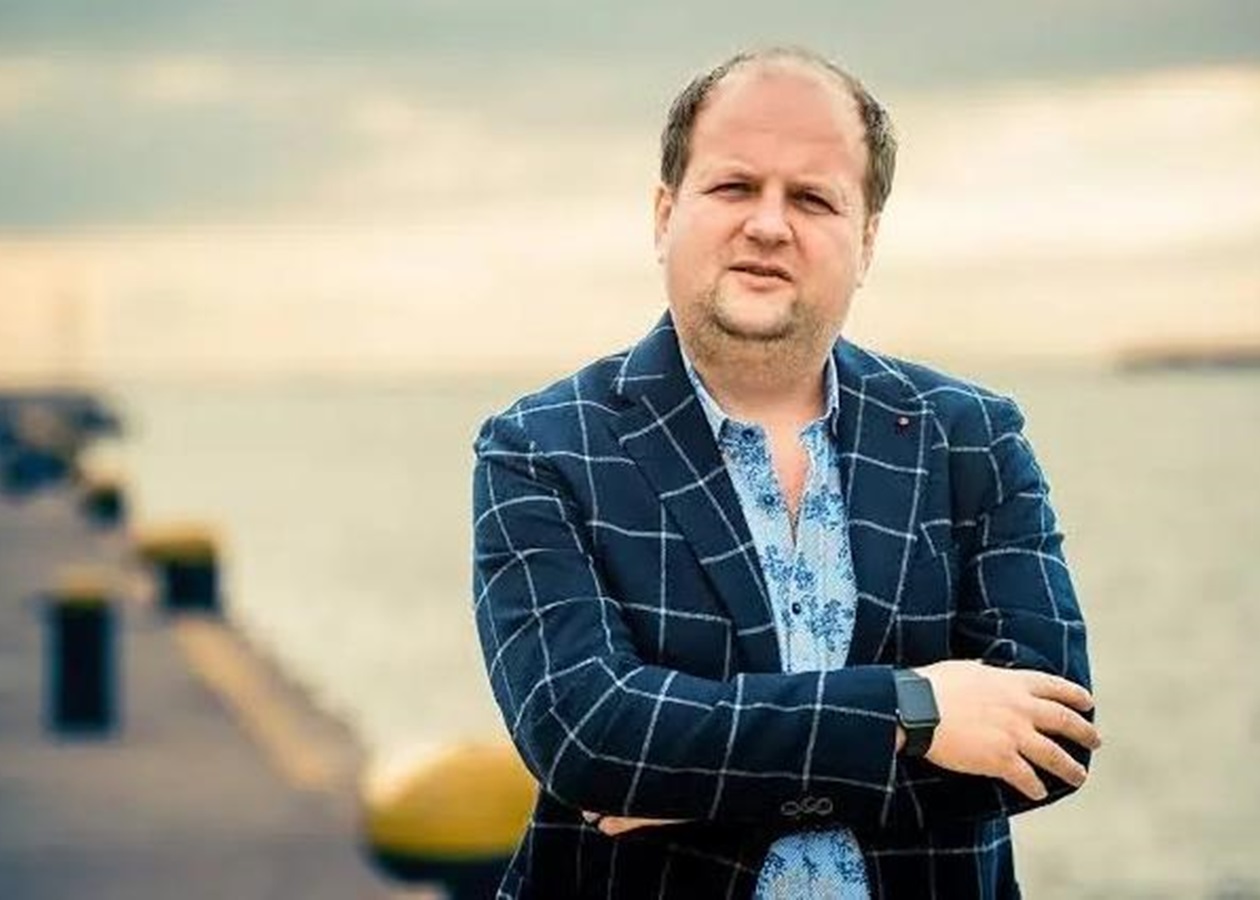 Віктор Бронюк різко розкритикував НМТ після того, як його доньці стало зле