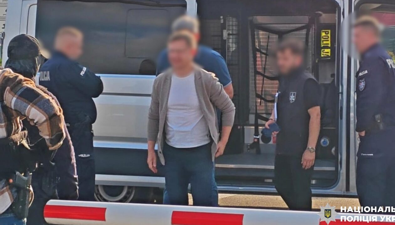Із Німеччини екстрадували екснардепа, якого підозрюють у відмиванні 20 млн