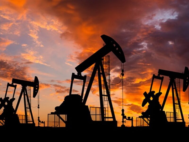 Нафта відреагувала на нові ризики для постачання на Близькому Сході