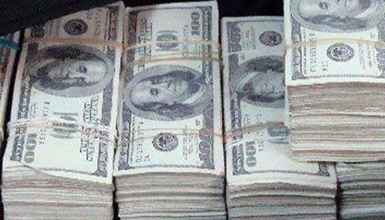 Посадовця ЗСУ затримали на хабарі у $2,2 млн