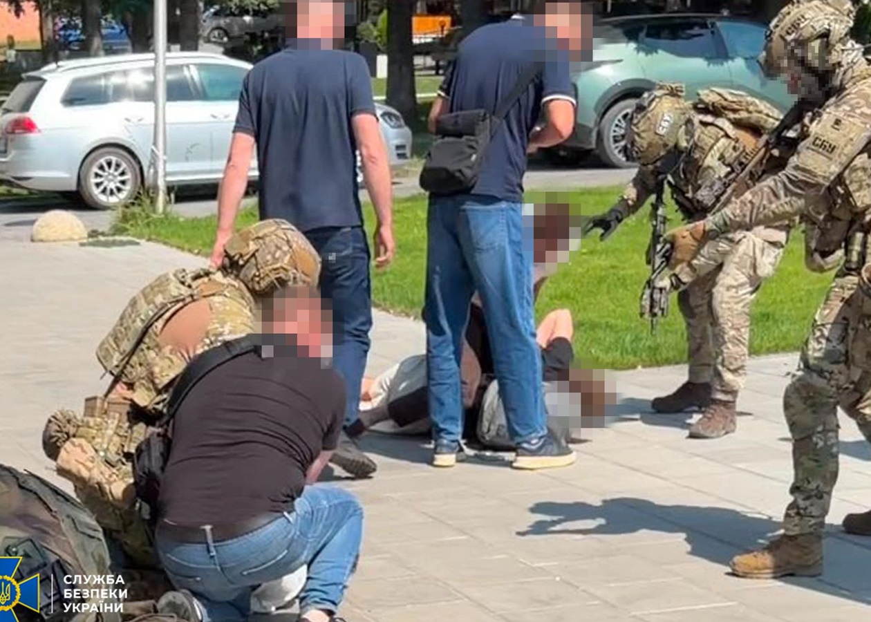 Підпал електропідстанції у Чернівцях: СБУ затримала двох агентів