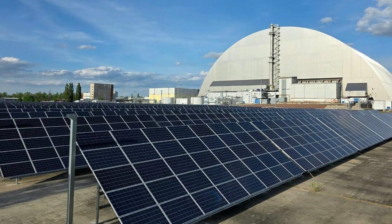 Сонячна електростанція запрацювала на Чорнобильській АЕС